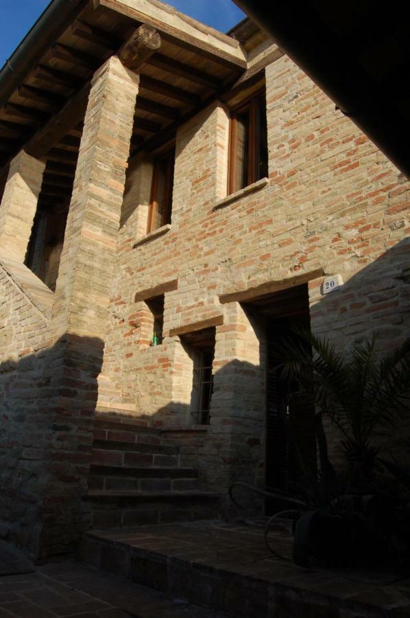 Il Poggio Villa Mombaroccio Buitenkant foto