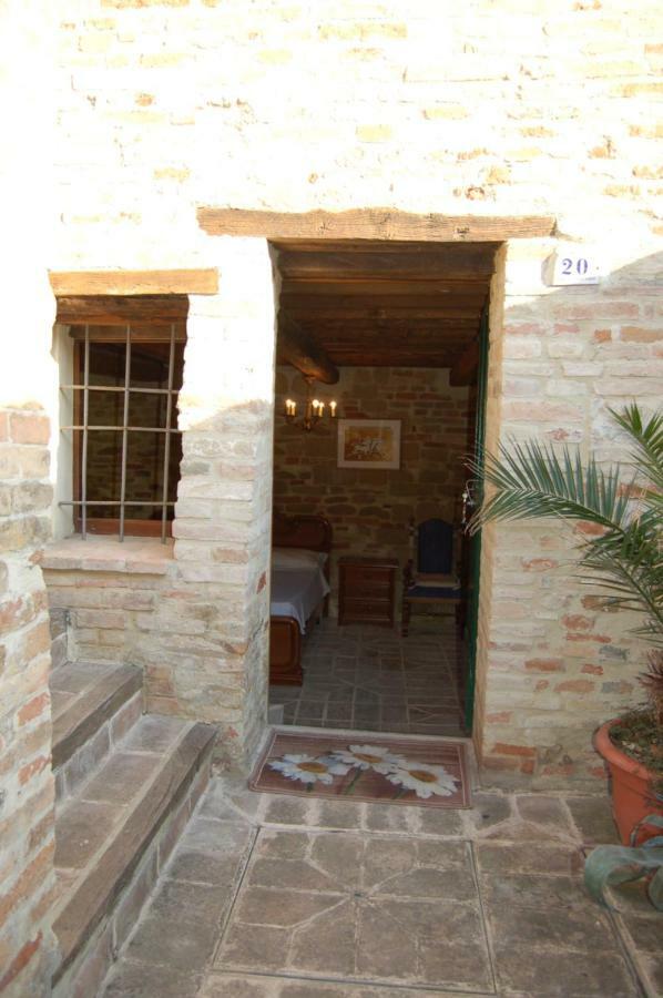 Il Poggio Villa Mombaroccio Buitenkant foto