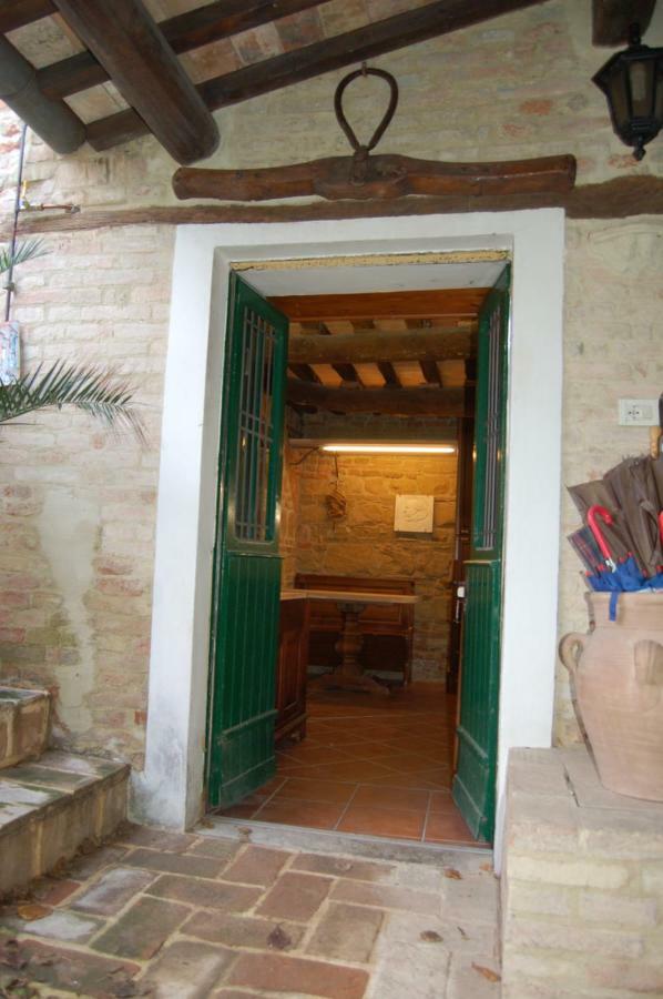 Il Poggio Villa Mombaroccio Buitenkant foto