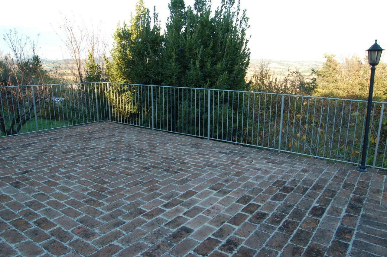 Il Poggio Villa Mombaroccio Buitenkant foto
