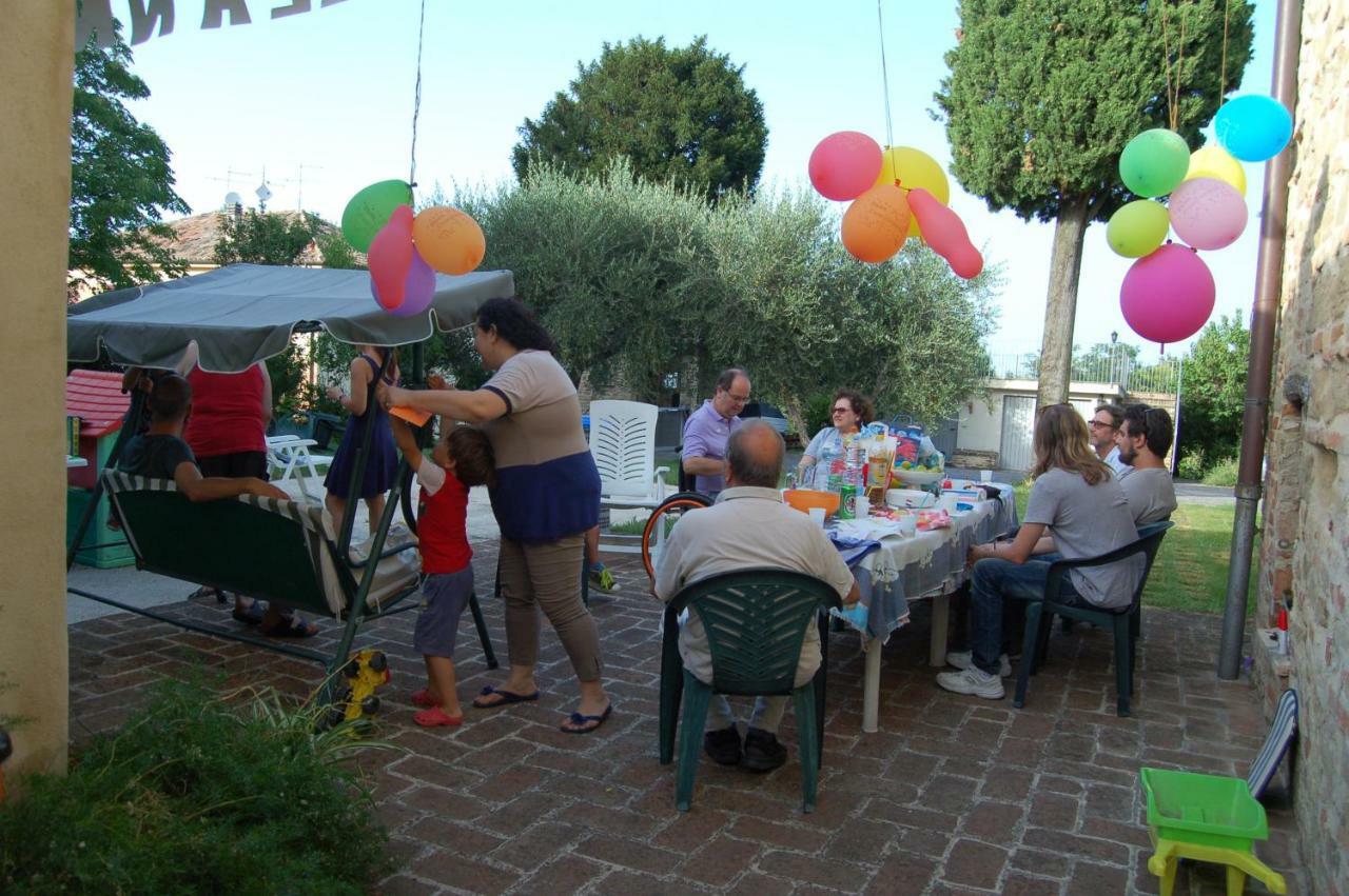 Il Poggio Villa Mombaroccio Buitenkant foto